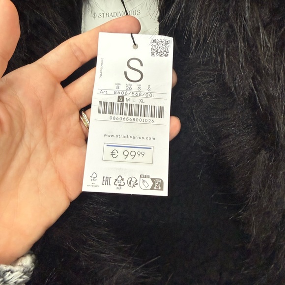 Stradivarius Black Teddy Jacket with Faux Fur Trim - Picture 7 of 7